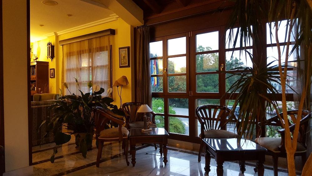 Hotel Valle Las Luinas Soto de Luiña エクステリア 写真