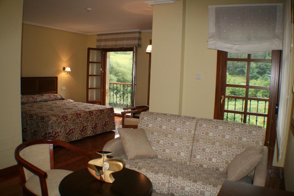 Hotel Valle Las Luinas Soto de Luiña 部屋 写真