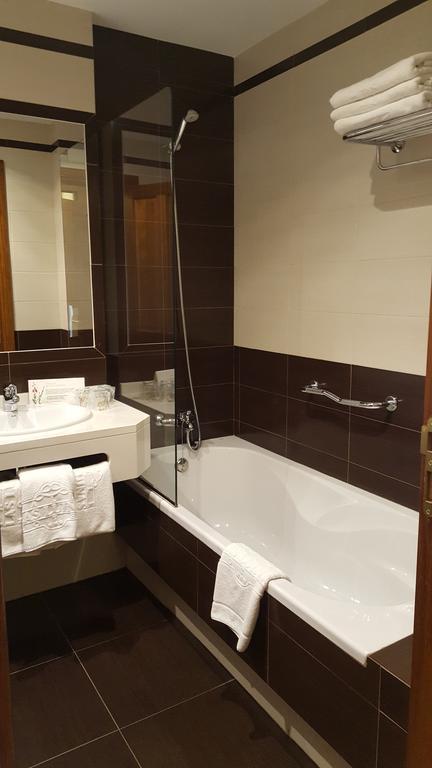 Hotel Valle Las Luinas Soto de Luiña エクステリア 写真