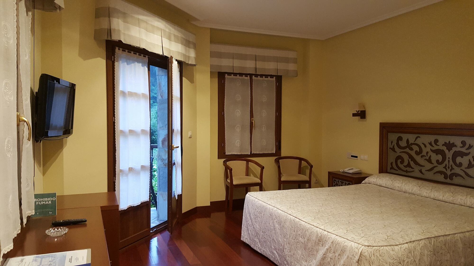 Hotel Valle Las Luinas Soto de Luiña エクステリア 写真